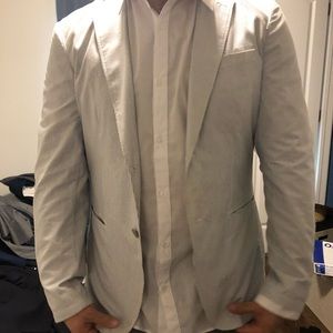 Uniqlo Suits & Blazers - Men’s grey and white searsucker blazer Uniqlo Suits & Blazers - Men’s grey and white searsucker blazer